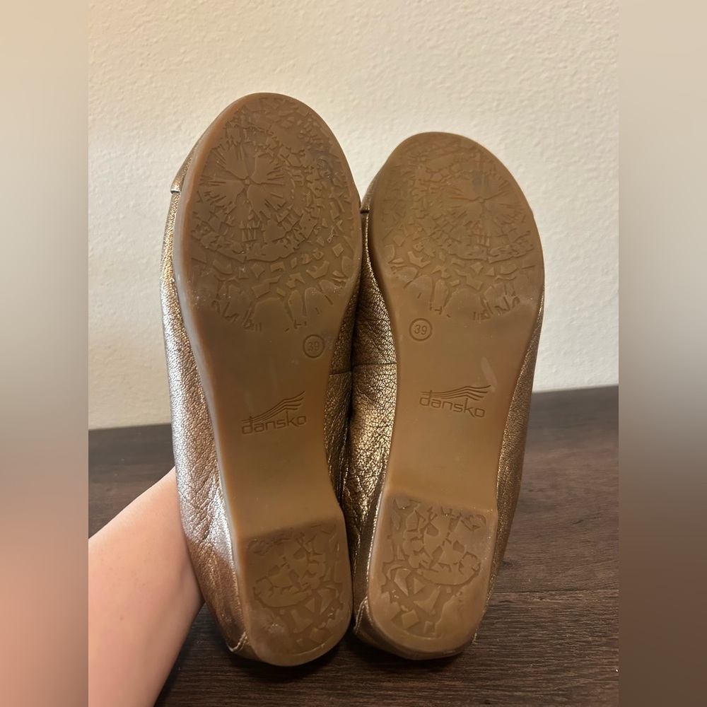 Dansko Lisanne Metallic Flats - Picture 5 of 7